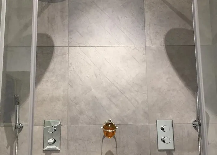 레 샹브르 드 렌프리머리 *